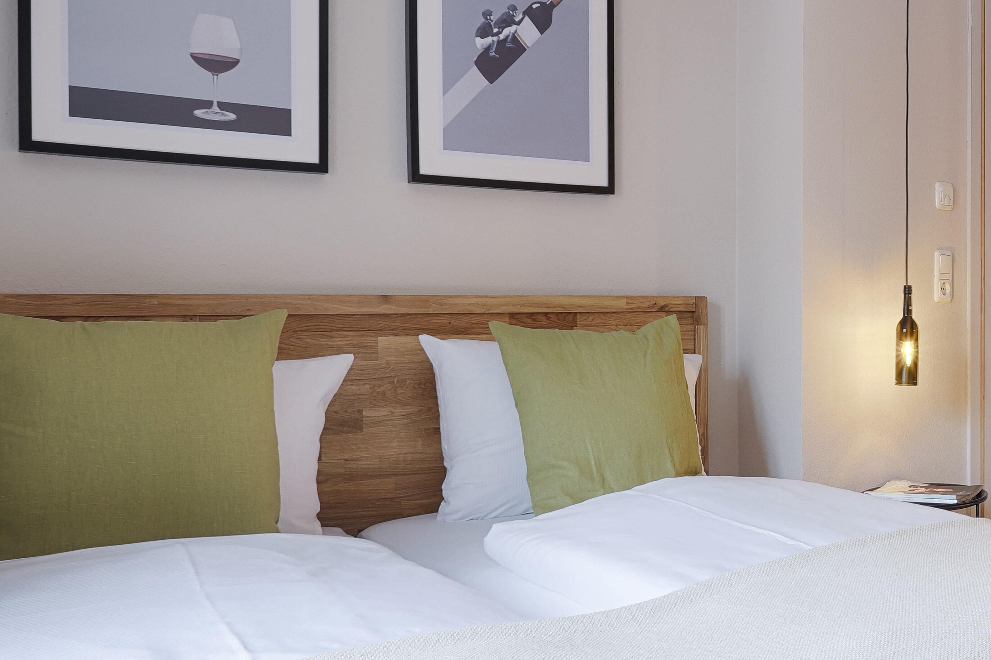 Condo | Free WiFi, bed sheets