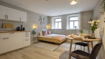 Studio | Living area | Smart TV