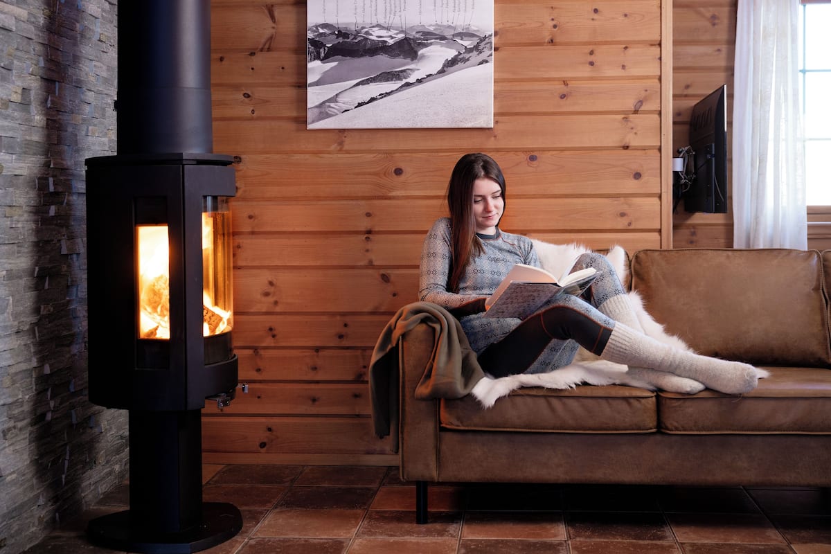 Superior Apartment, 2 Bedrooms, Fireplace, Mountain View | Living area