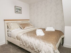 Cottage | 2 bedrooms, individually decorated, individually furnished, free WiFi - 1 The Riverside (Barnard Castle)