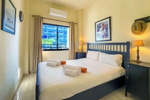 1 dormitorio, tabla de planchar con plancha, wifi gratis y ropa de cama