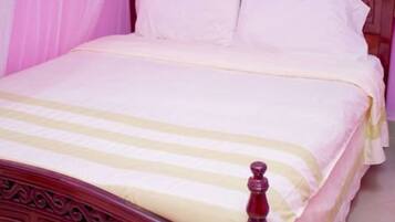 Free WiFi, bed sheets