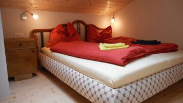 Basic Double Room | Free WiFi, bed sheets