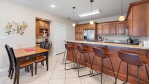 Unclassified image, 3 of 27, button - Ground Floor Bayside Beauty Walk to the Beach (South Padre Island)