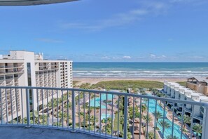 Property grounds - Blue Ocean Vacation Rental at Sapphire Resort!️ (South Padre Island)