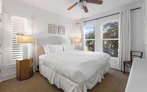 4 bedrooms, iron/ironing board, WiFi, bed sheets