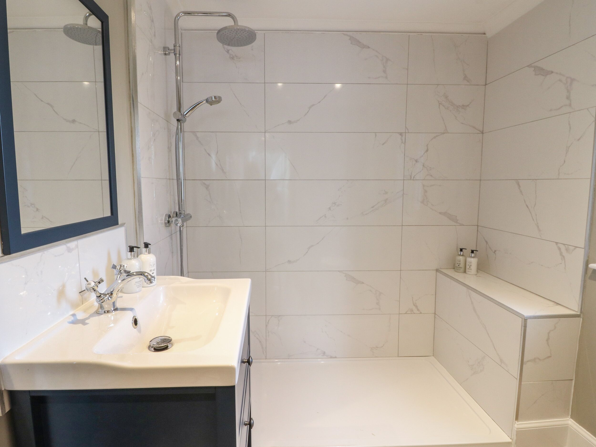 Cottage | Bathroom | Shower