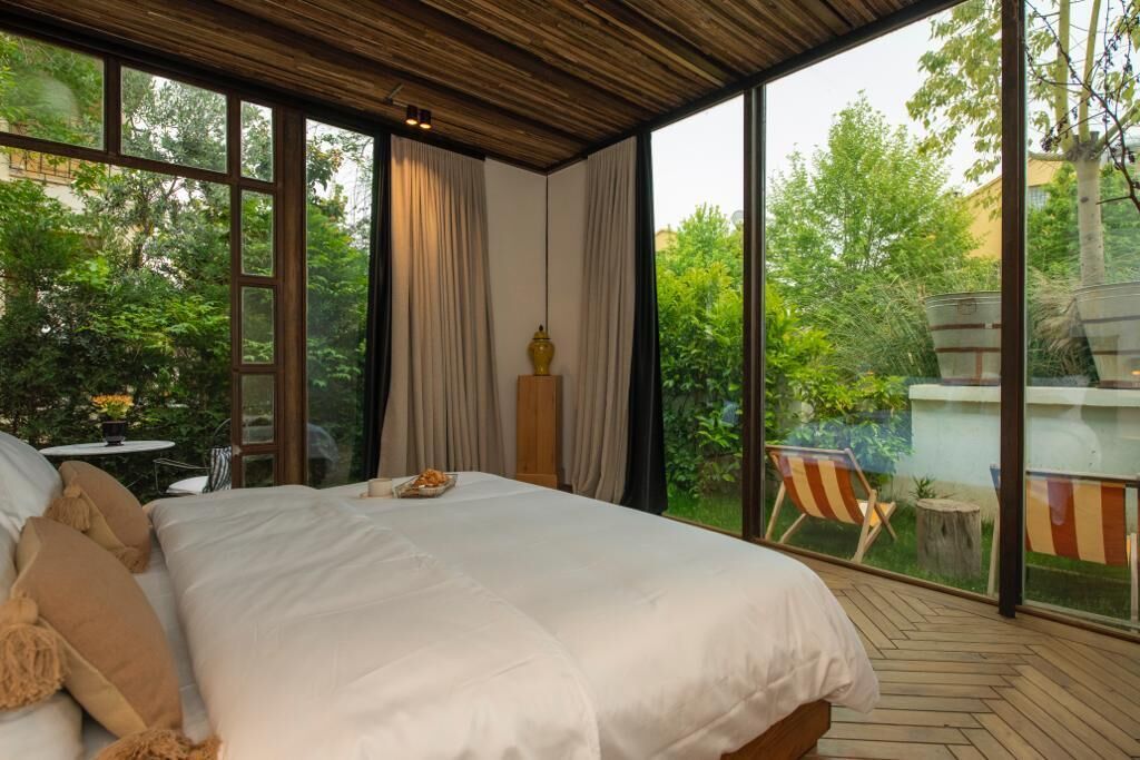 Business-Zimmer, Gartenblick