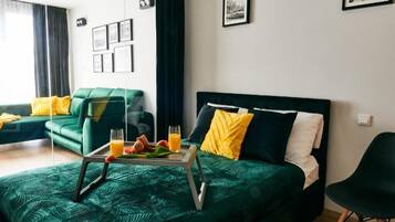 Individually decorated, individually furnished, laptop workspace