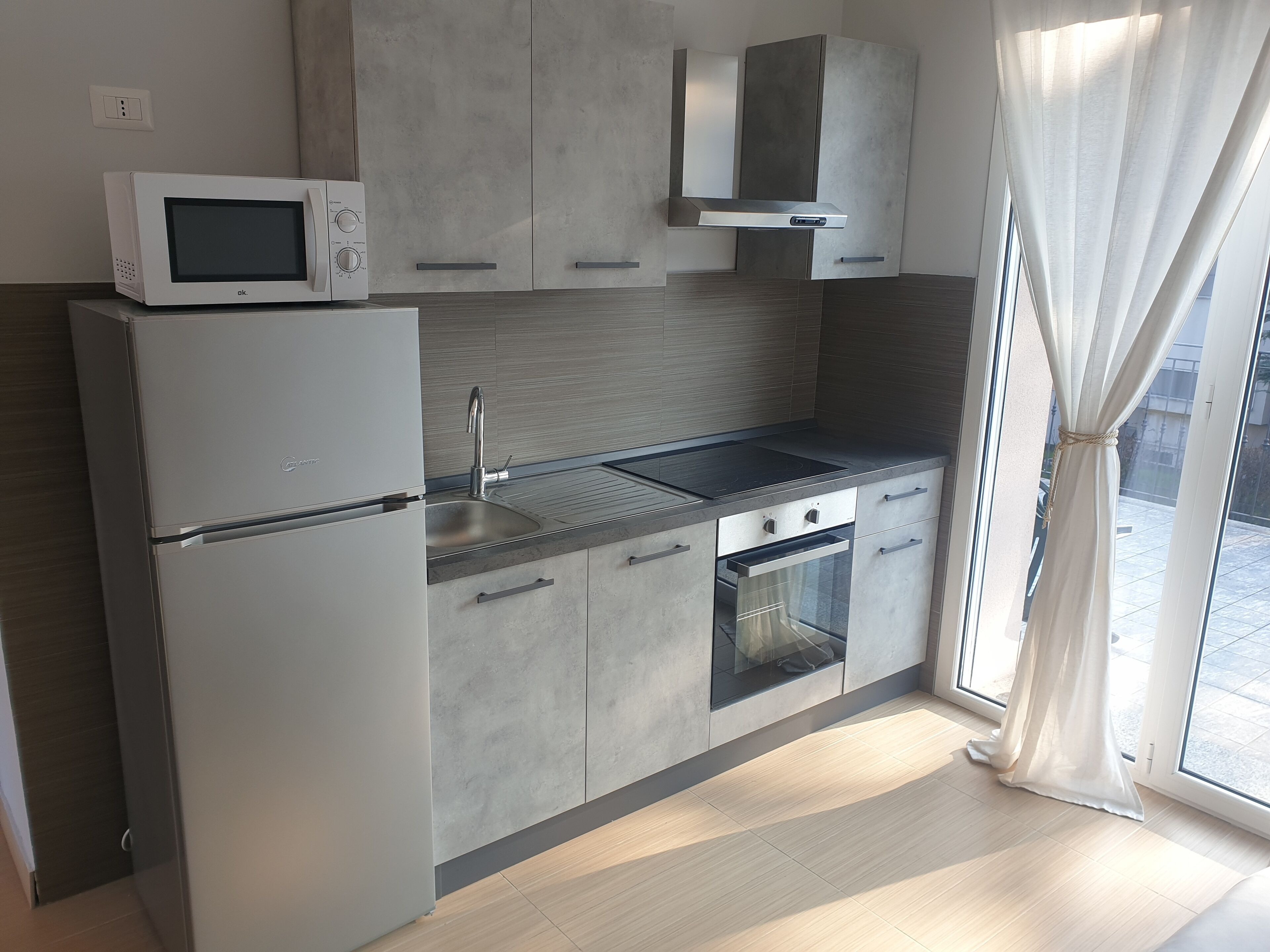 Studio Confort, 1 grand lit, terrasse