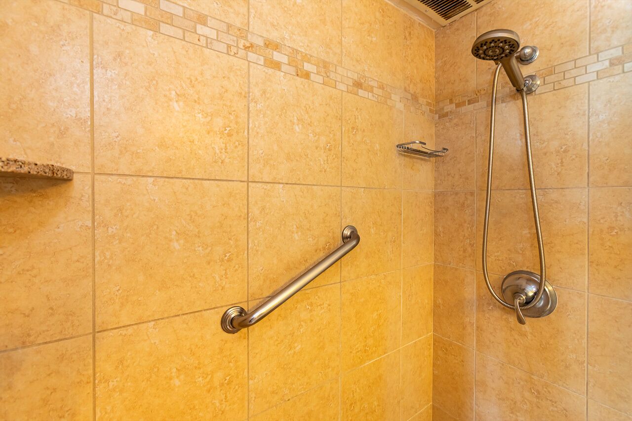 Bathtub, hair dryer, towels