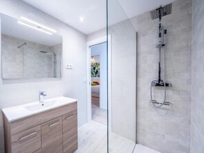 Haartrockner, Handtücher