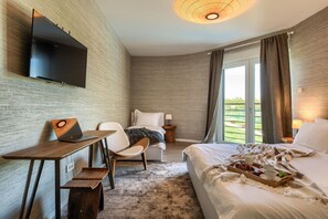 5 camere, ferro/asse da stiro, Wi-Fi