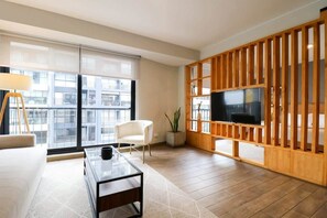 TV, offices - w* | Astounding 2BR in Miraflores (Miraflores)