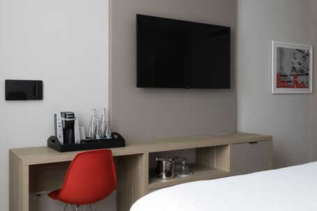 UMA House by Yurbban South Beach - Image 92