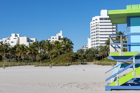 UMA House by Yurbban South Beach - Image 30