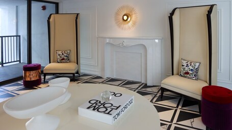 UMA House by Yurbban South Beach - Image 43