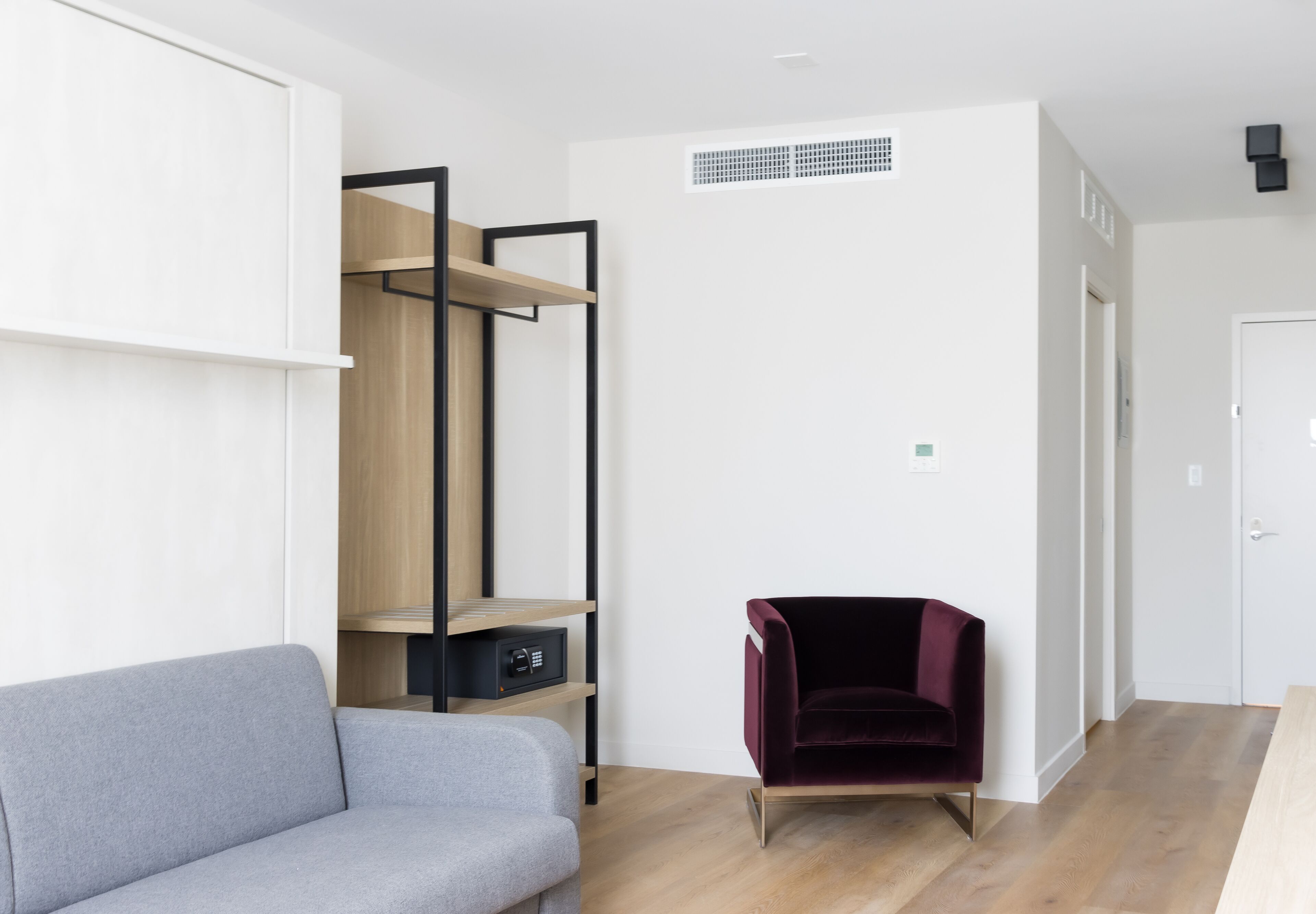 1 bedroom, egyptian cotton sheets, premium bedding, down duvets