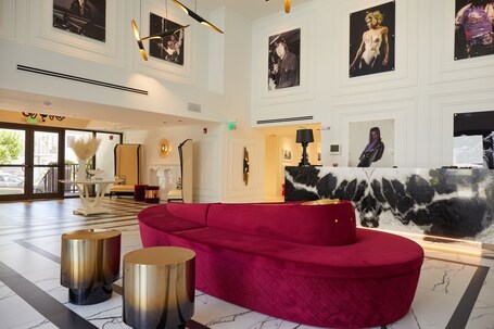 UMA House by Yurbban South Beach - Image 47