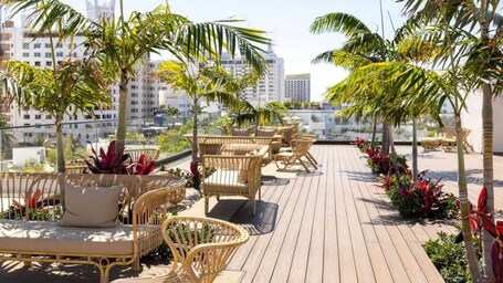 UMA House by Yurbban South Beach - Image 26