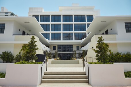 UMA House by Yurbban South Beach - Image 21