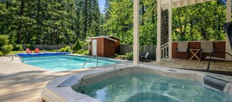 Summer Pool | Hot Tub | Fenced | Dogs | Firepit