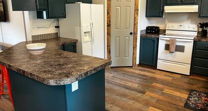 The Stationmaster House at The Red Station by Glacier - 3B/2B, AC, and Laundry