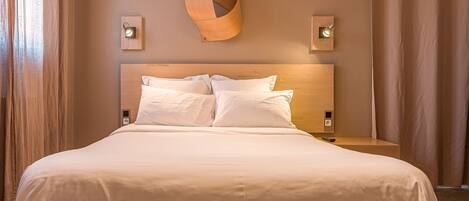 1 chambre, fer et planche à repasser, Wi-Fi, draps fournis