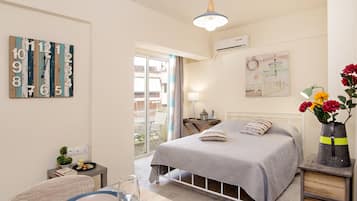 Quartos à prova de som, berços grátis, Wi-Fi de cortesia, roupa de cama