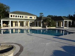 Pool - Lakeview Condo in Gated Community (Tampa)