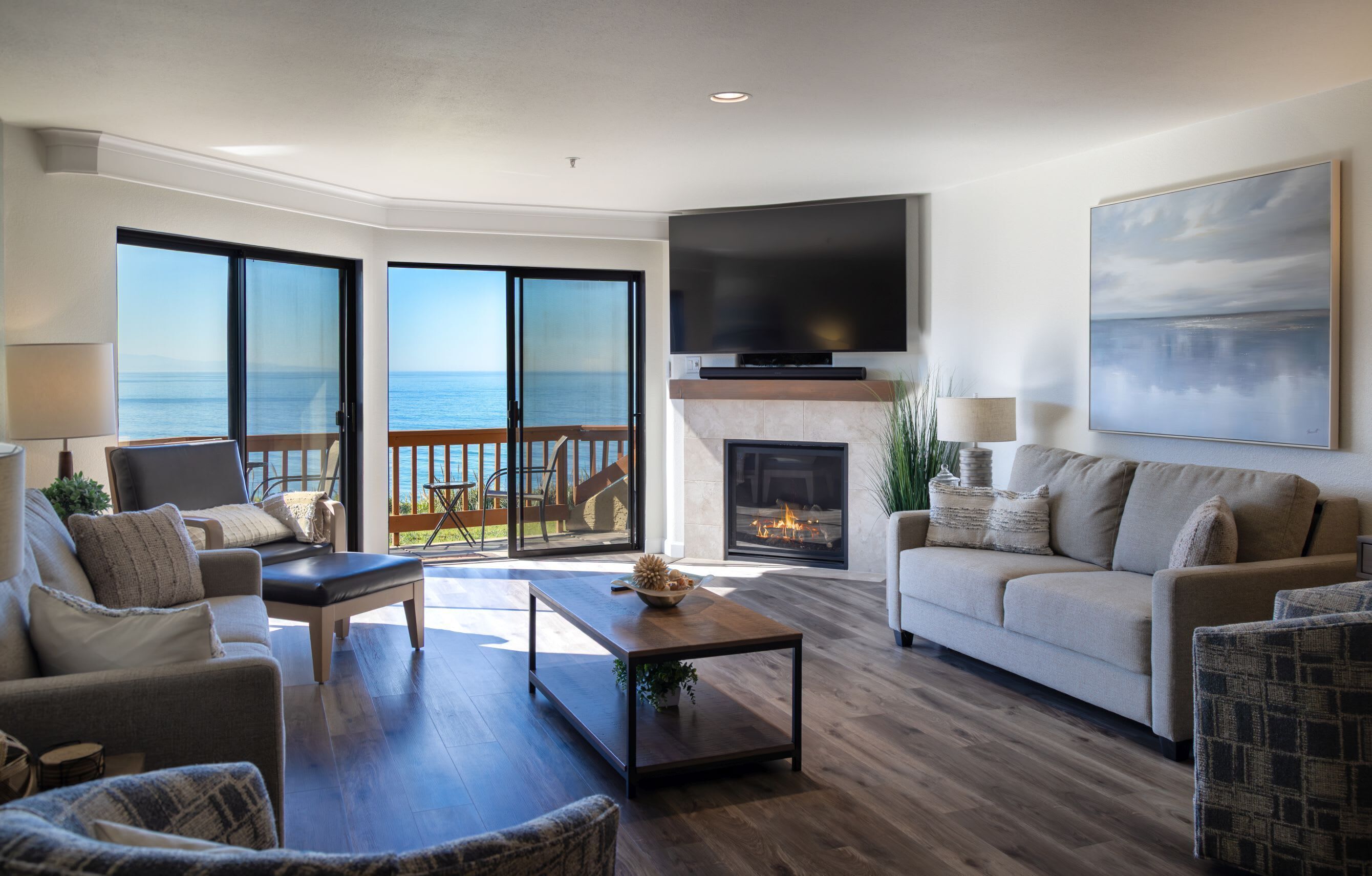 TV, fireplace, offices