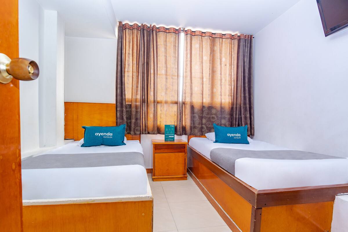 twin room | hypo-allergenic bedding, free wifi, bed sheets