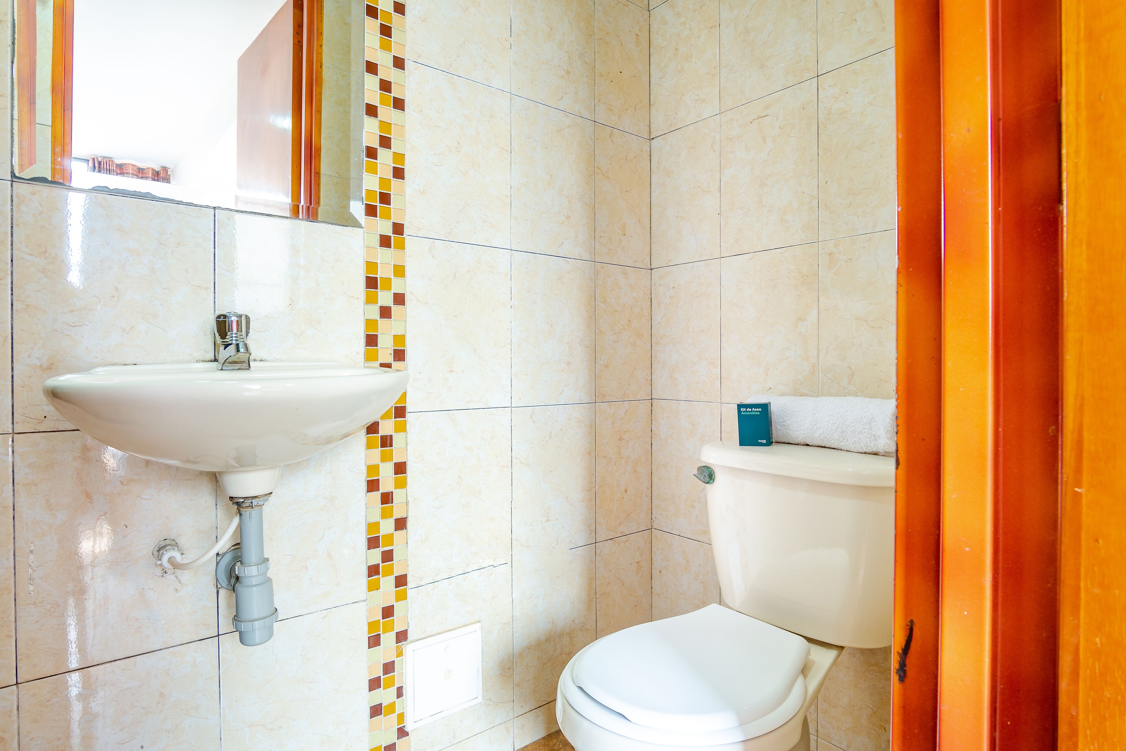 twin room | bathroom | shower, free toiletries, towels, soap