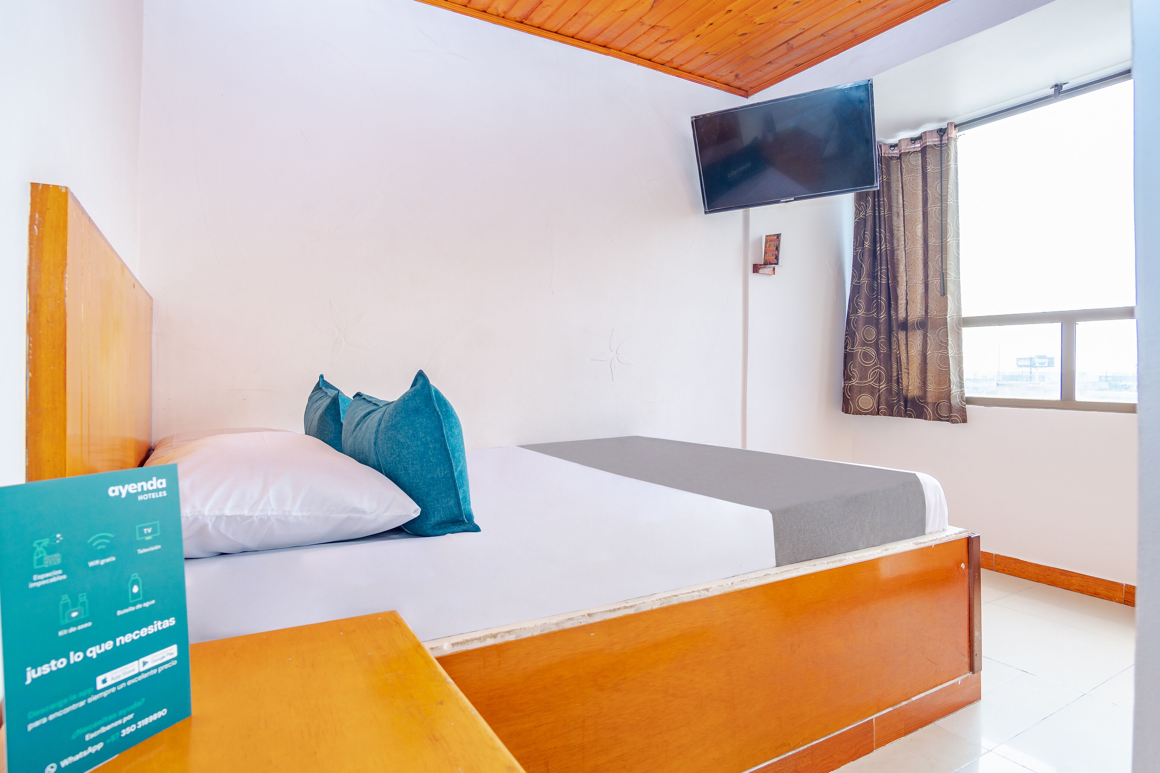 double room | hypo-allergenic bedding, free wifi, bed sheets