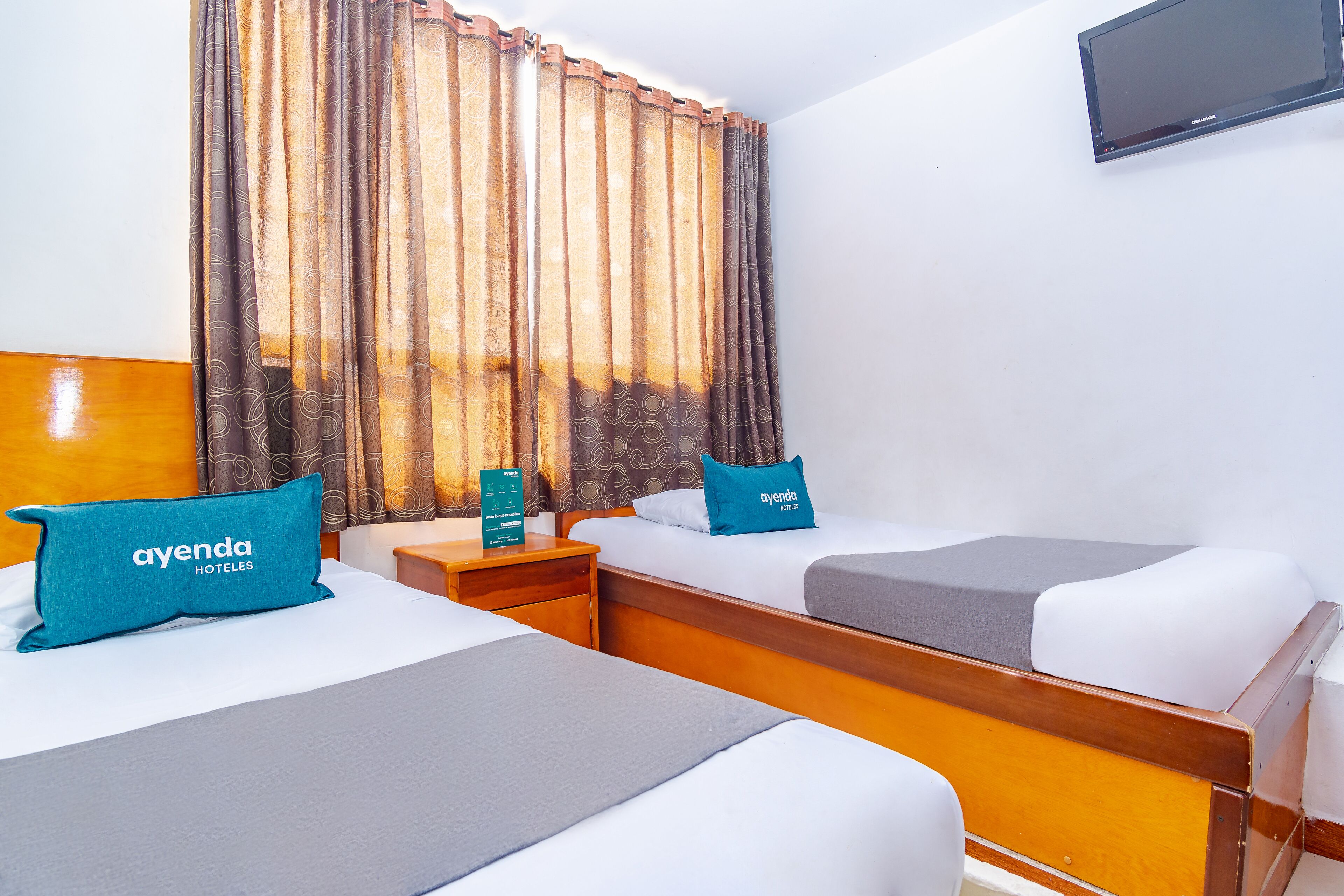 twin room | hypo-allergenic bedding, free wifi, bed sheets