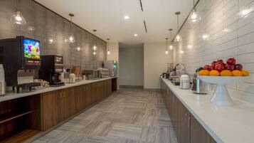 Dagelijks continentaal ontbijt inbegrepen