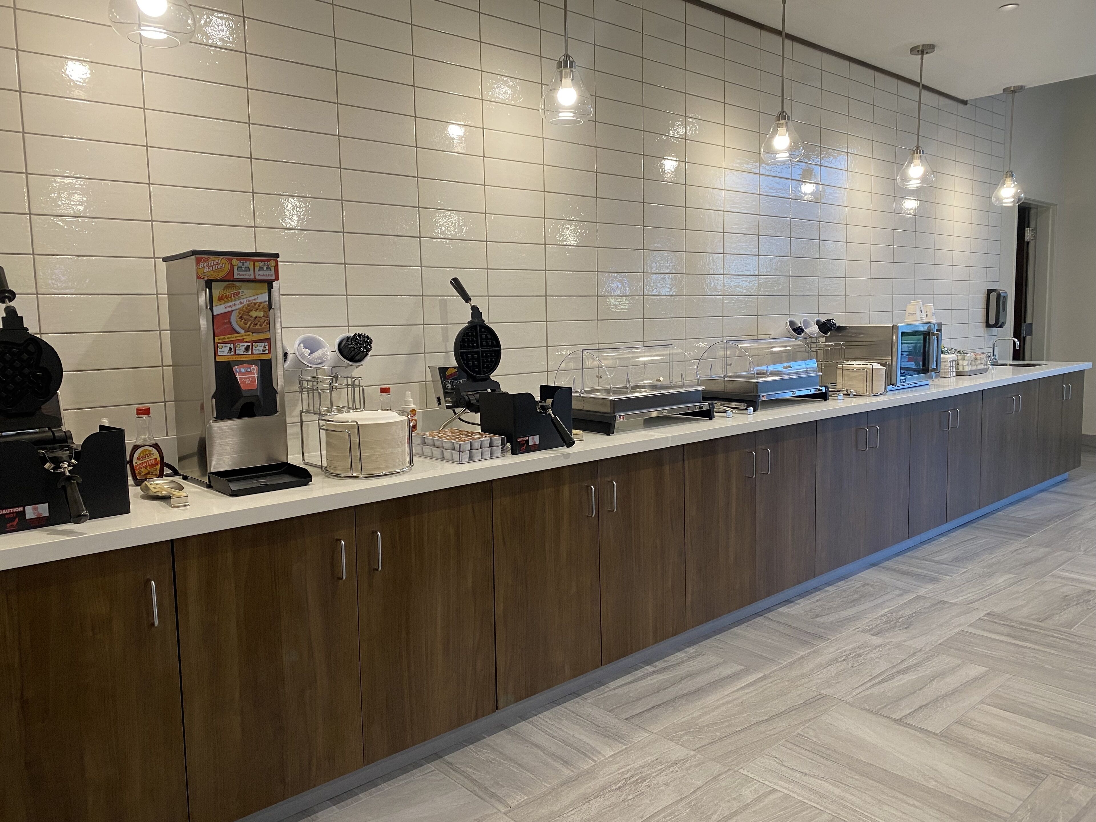 free daily continental breakfast