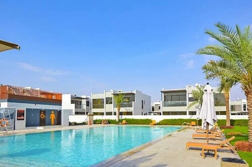 Luxurious 3 Bedrooms with Maid room Villa