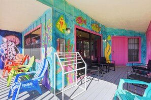 Terrace/patio - 2 Bedroom Unit with Pool - 2 min walk to Siesta Beach (Siesta Key)