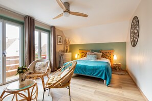 2 slaapkamers, een bureau, een strijkplank/strijkijzer, gratis wifi