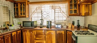 The Whytehouse Villa