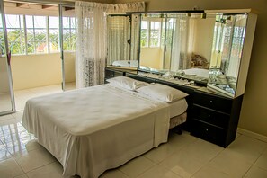 Iron/ironing board, free WiFi - The Whytehouse Villa (Montego Bay)