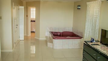 Departamento familiar | Tabla de planchar con plancha y wifi gratis