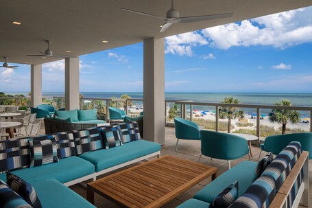 SpringHill Suites by Marriott Myrtle Beach Oceanfront - Image 15