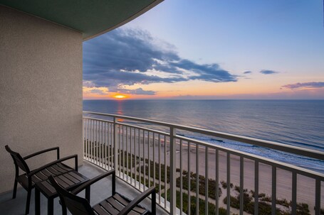SpringHill Suites by Marriott Myrtle Beach Oceanfront - Image 42