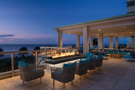 SpringHill Suites by Marriott Myrtle Beach Oceanfront - Image 2
