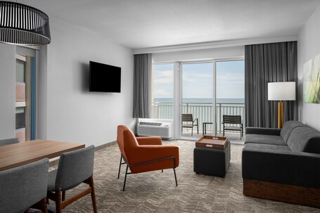 SpringHill Suites by Marriott Myrtle Beach Oceanfront - Image 8