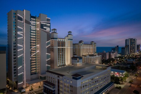 SpringHill Suites by Marriott Myrtle Beach Oceanfront - Image 31