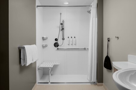 SpringHill Suites by Marriott Myrtle Beach Oceanfront - Image 22