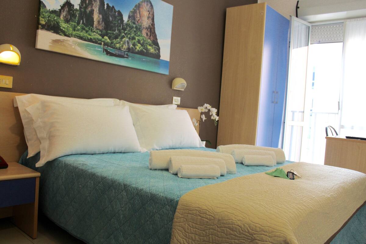 Standaard kamer, 1 twee- of 2 eenpersoonsbedden | Donzen dekbedden, gratis wifi, beddengoed